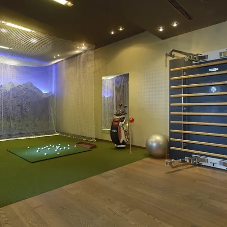 Guarda Golf & Residences 5* קראנס-מונטנה